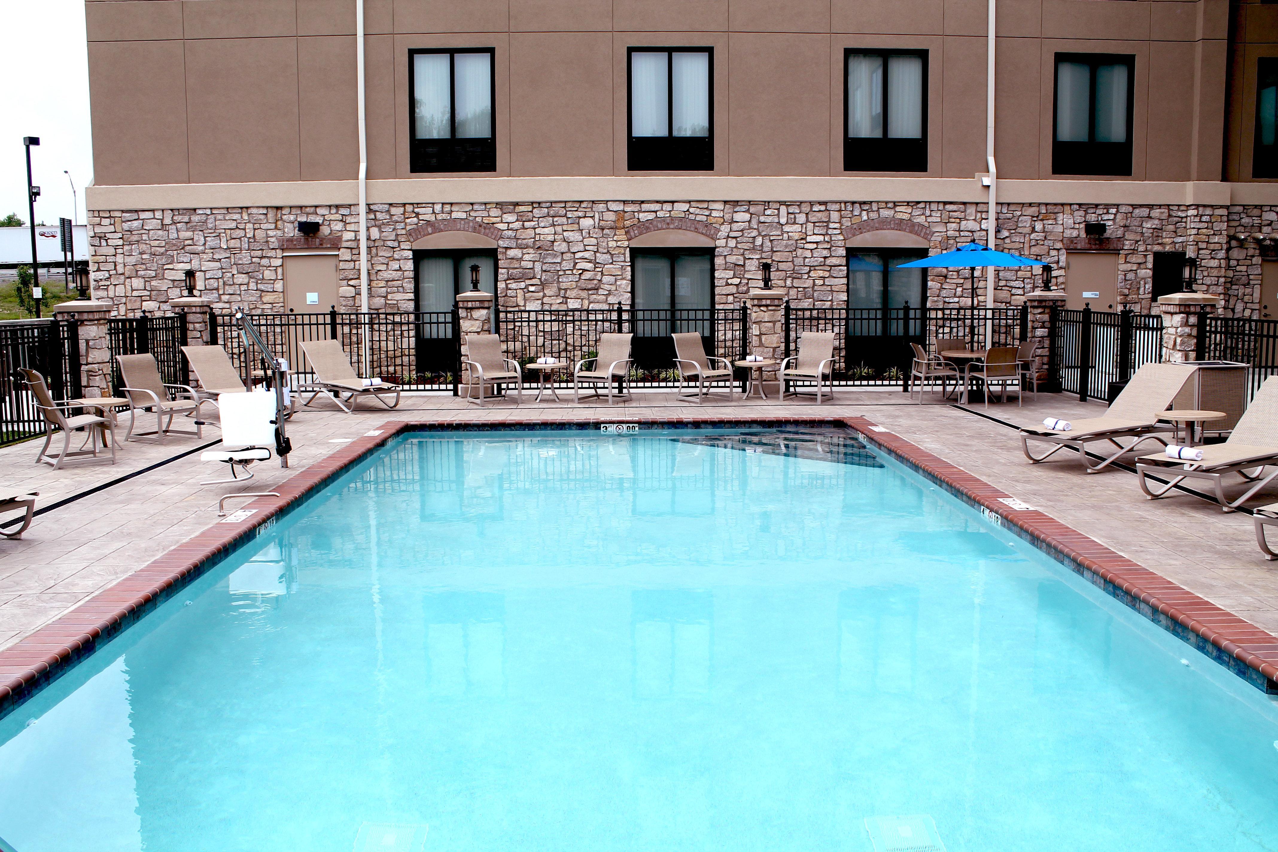 Holiday Inn Express & Suites Paducah West, An Ihg Hotel Exterior photo